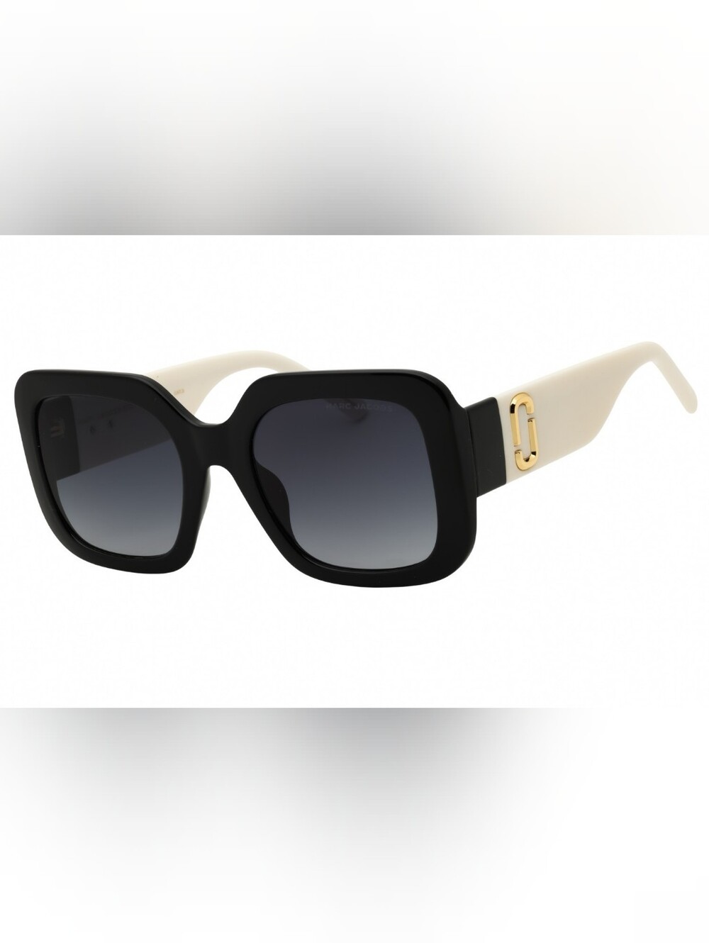 NWT Marc Jacobs 647/S Includes case. Size 53-21-145